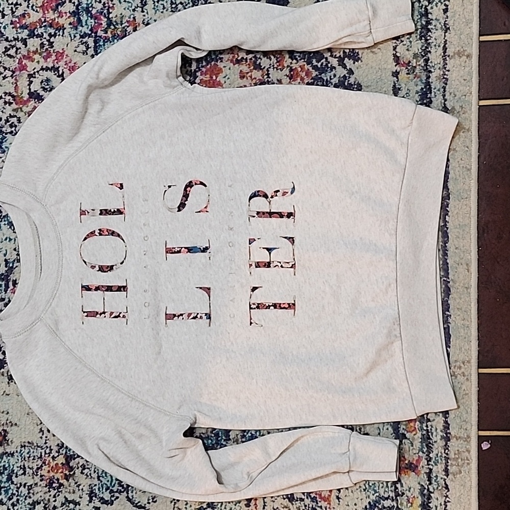 Hollister Women's Crewneck Sweater size small